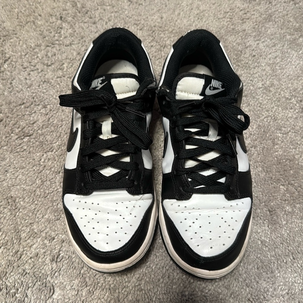 NIKE Panda DUNKS